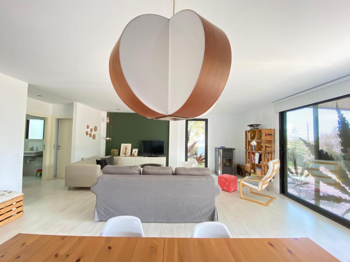 アルコベル Menta House Preciosa Eco-Casa Con Gran Jardin Y Barbacoaヴィラ エクステリア 写真