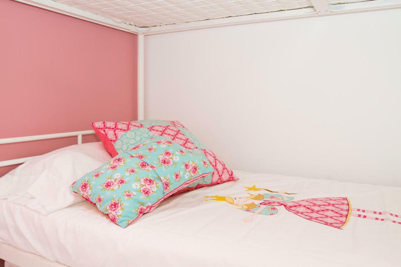 アルコベル Menta House Preciosa Eco-Casa Con Gran Jardin Y Barbacoaヴィラ エクステリア 写真